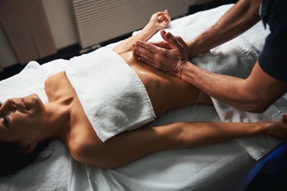 Abhyanga Bauchmassage